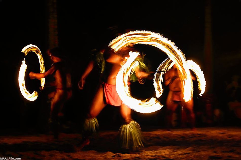 Inexpensive Maui Luau Fire Spinning